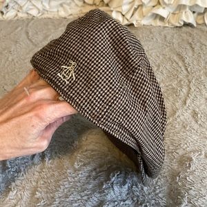 Penguin houndstooth hat